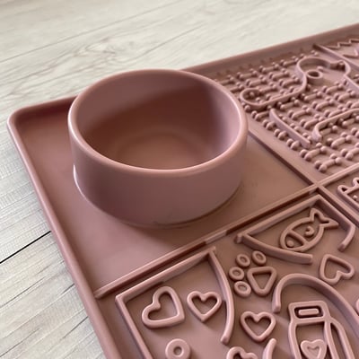 Tails & Tales Licking Mat 加大版六宮格舔食墊9