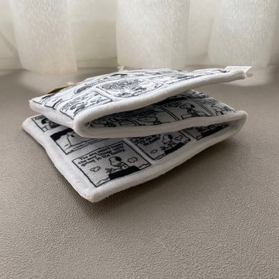 Peanuts Crinkly Book Toy 史努比漫畫玩具（藏食、嗅聞、啾啾、脆脆）4