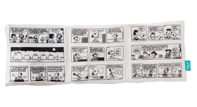 Peanuts Crinkly Book Toy 史努比漫畫玩具（藏食、嗅聞、啾啾、脆脆）6