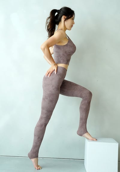 美麗飛高腰棉感渲染全長翹臀褲-可踩腳 -(奶茶色) / (天空白)5