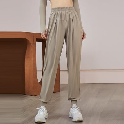 品牌嚴選-寬鬆休閒彈性束腳褲9