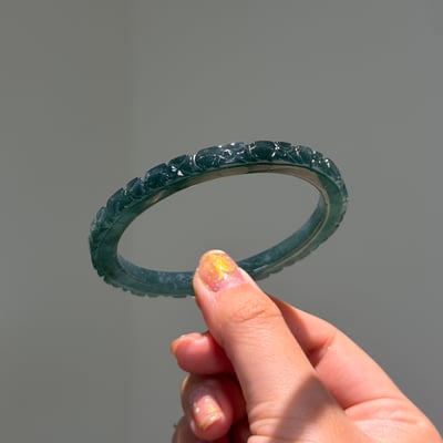 瓜料 藍水翡翠滿花雕刻方鐲585
