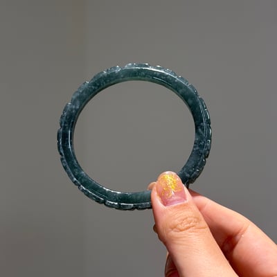 瓜料 藍水翡翠滿花雕刻方鐲565
