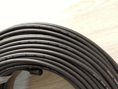 平衡音訊導線=[MOGAMI/2549]+[NEUTRIK鍍金/XLR公+XLR母+TRS]9