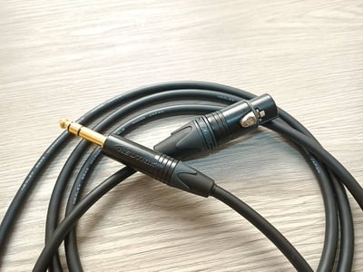 平衡音訊導線=[MOGAMI/2549]+[NEUTRIK鍍金/XLR公+XLR母+TRS]7