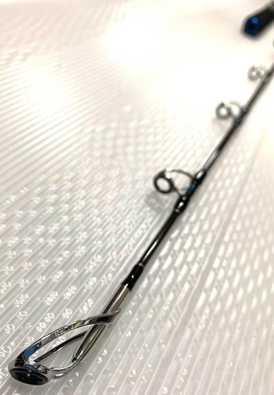 Pro Hunter 歐美特仕版300g~900g 硬漢慢搖竿1