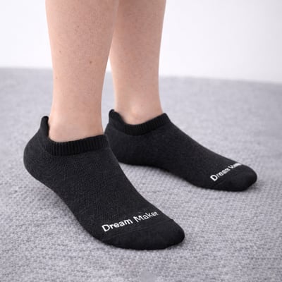 eSocks 機能竹炭短襪1