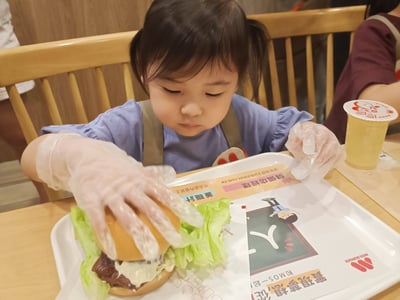 2-10歲【摩斯漢堡特別合作】小小漢堡達人4