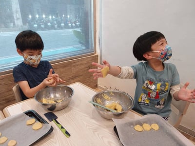 2-6歲親子｜4-10歲獨立【五感烘焙課】外師全美語｜北車中山教室｜美食料理 Ｘ親子共學Ｘ多元啟蒙14