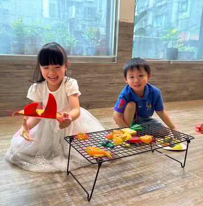 4-7歲獨立【啟蒙浸潤秋季班 】外師全美語 | 中正紀念堂| 北車中山 | 生活會話Ｘ字母發音Ｘ科學烘焙Ｘ主題遊戲13