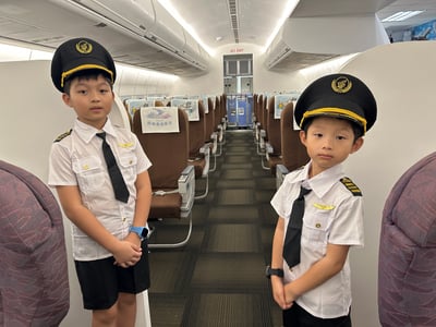 早鳥優惠！7/20-7/24 | 8/3-8/7 | 8/24-8/28【4-10歲｜外師全美語夏令營】我是小小空服員飛行任務營 x 實驗 ｘ角色扮演 x 實境體驗3