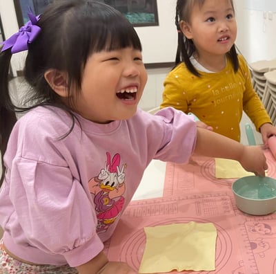 超早鳥優惠！7/6-7/10 【4-6歲6-12歲｜外師全美語夏令營】餐廳經營小達人 x 實驗 x 烘焙 ｘ角色扮演 x 實境體驗14