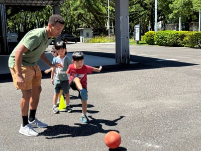 早鳥優惠！7/27-7/31 | 8/3-8/7【5-10歲｜外師全美語夏令營】陽光小將出任務：活力足球挑戰營 x 實驗 ｘ角色扮演 x 實境體驗10