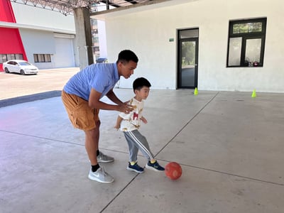 早鳥優惠！7/27-7/31 | 8/3-8/7【5-10歲｜外師全美語夏令營】陽光小將出任務：活力足球挑戰營 x 實驗 ｘ角色扮演 x 實境體驗7