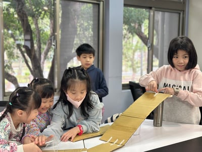 7/13-7/17 |  8/3-8/7 【5-10歲｜外師全美語夏令營】 AI未來小小實踐家養成營 x 實驗 x 創意思考 ｘ角色扮演 x 實境體驗12