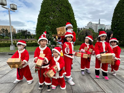 2-10歲 【 節慶限定】HO!HO!HO!聖誕老公公送禮物7