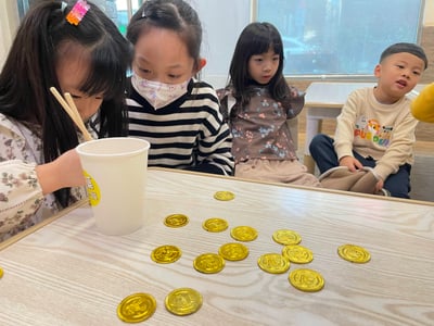 【超早鳥優惠！10/15止】4-12歲｜外師全美語冬令營｜喜氣洋洋新春科學冒險營：實驗 × 烘焙 × 角色扮演 × 實境體驗18