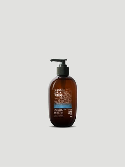 【茶籽堂】胭脂馬年度版畫禮盒(肖楠葉沐浴+洗髮)330ml3