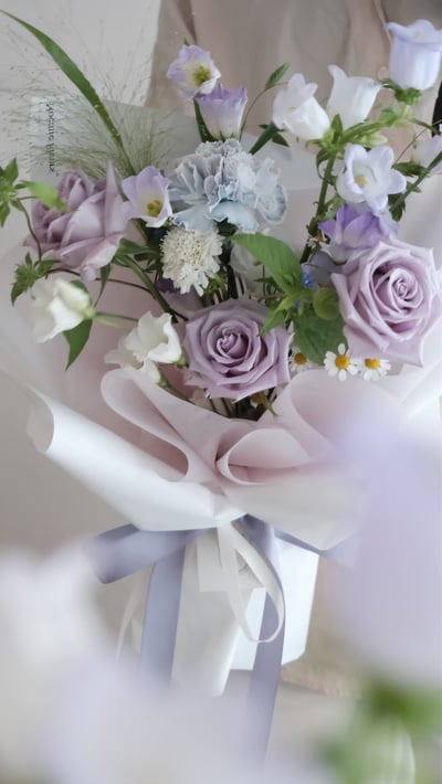 輕哼1