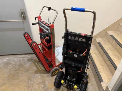 【老虎機器進料】專營民宅進退料、機器進料，專業承包工程進退料，紅磚、建材、爬樓機、爬梯機、搬運機5