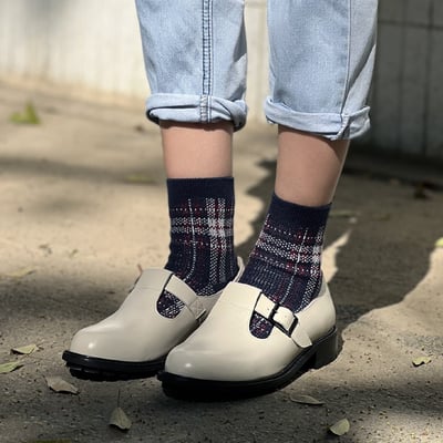 karine(MIT台灣製)全真皮釦帶T字瑪莉珍鞋-米白色2