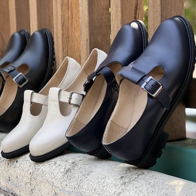 karine(MIT台灣製)全真皮釦帶T字瑪莉珍鞋-米白色8