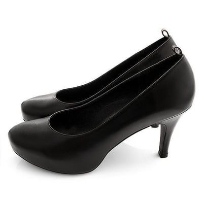 karine(MIT台灣製)全真皮2way繫踝低音高跟鞋-黑色1