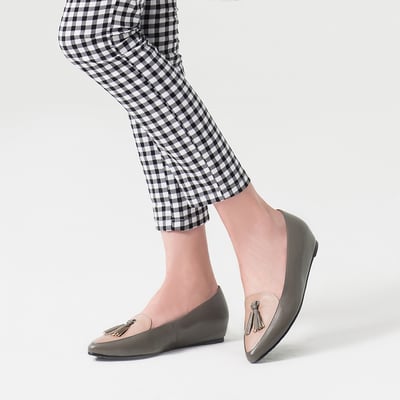 karine(MIT台灣製)全真皮流蘇尖頭內增高楔型鞋-灰藕5