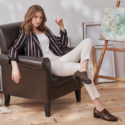 karine(MIT台灣製)全真皮雙釦帶低跟孟克鞋-咖啡色9