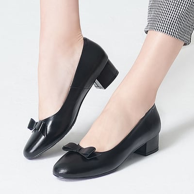 karine(MIT台灣製)全真皮蝴蝶結粗低跟包鞋-黑色2