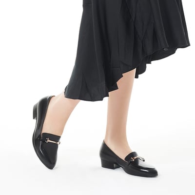 karine(MIT台灣製)全真皮飾釦低跟樂福鞋-紳士黑4