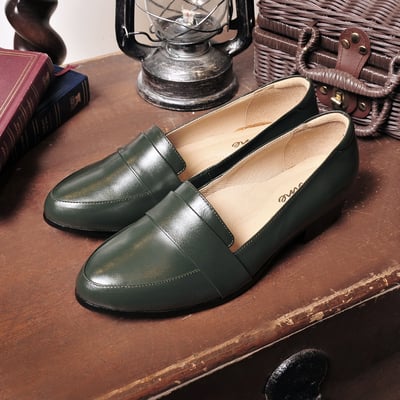 karine(MIT台灣製)全真皮素面低跟樂福鞋-橄欖綠1