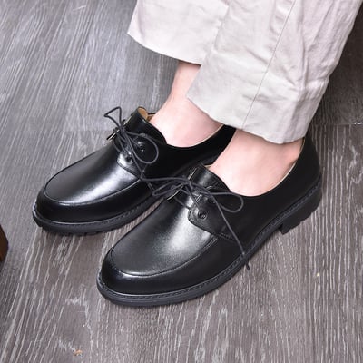 karine(MIT台灣製)全真皮綁帶寬楦厚底樂福鞋-黑色2