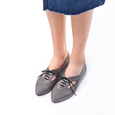 karine(MIT台灣製)全真皮尖頭綁帶內增高牛津鞋-灰色3