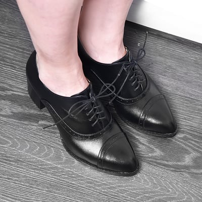 karine(MIT台灣製)全真皮綁帶牛津粗跟踝靴-黑色2
