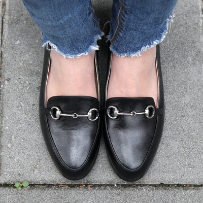 karine(MIT台灣製)全真皮飾釦後踩兩穿低跟樂福鞋-爵士黑2