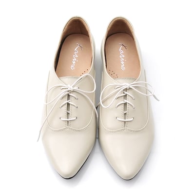 karine(MIT台灣製)全真皮尖頭綁帶內增高德比鞋-起司白3