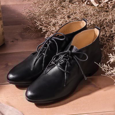 karine(MIT台灣製)全真皮經典綁帶德比短靴-黑色5