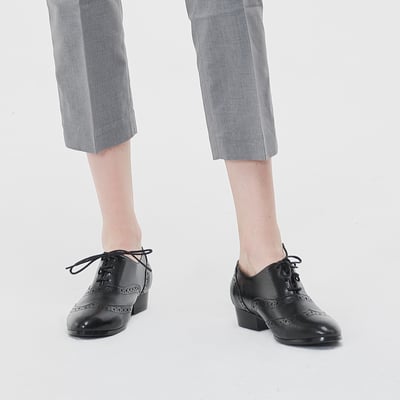 karine(MIT台灣製)全真皮綁帶低跟牛津鞋-黑色4