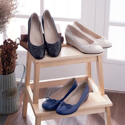 karine(MIT台灣製)全真皮格紋內增高楔型娃娃鞋-寶藍色6