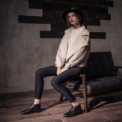 karine(MIT台灣製)全真皮經典綁帶德比短靴-深咖啡色8