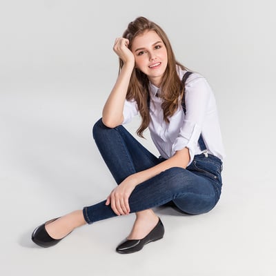 karine(MIT台灣製)全真皮尖頭內增高楔型鞋-黑色5