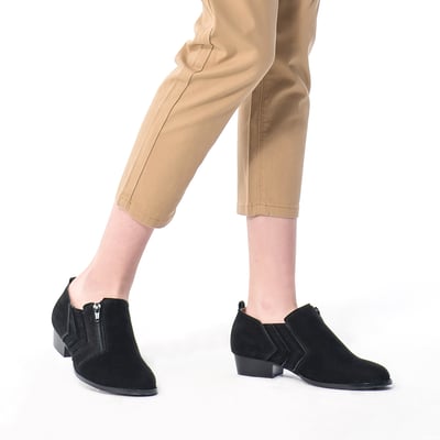 karine(MIT台灣製)全真皮牛巴戈車線拉鍊短靴-黑色6