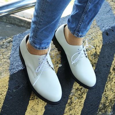 karine(MIT台灣製)全真皮綁帶寬楦厚底德比鞋-米白色4