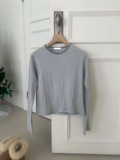 配色圓領條紋上衣 ( 4色 )24