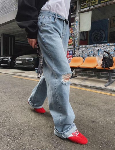 反摺褲頭單邊割破丹寧褲16