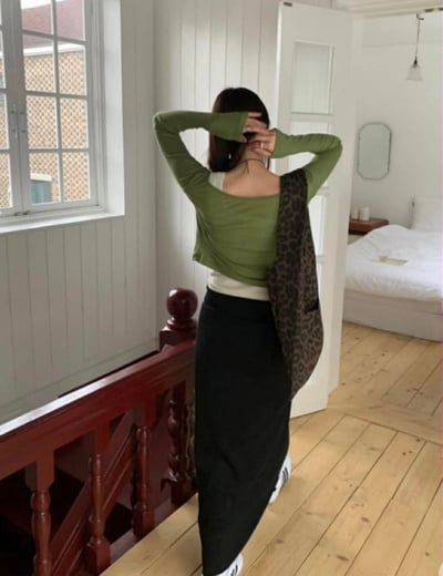 斜挖領薄長袖 ( 4色 )18