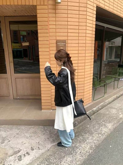 春款紋理感皮夾克15