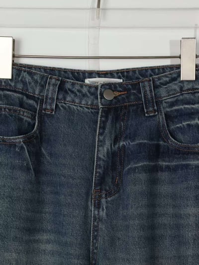 刷痕感細節丹寧褲 ( 少量現貨 )24