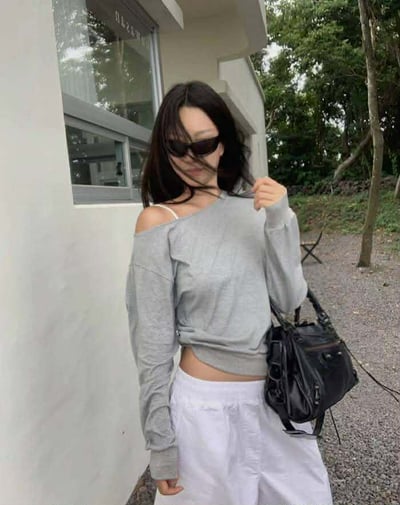 露肩縮袖上衣 ( 3色 / 少量現貨 )12